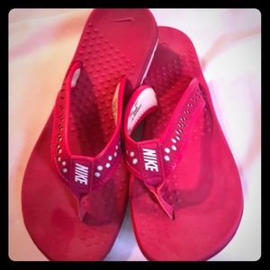 Nike Flip Flops  Women’s size 8